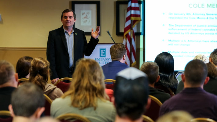 speaker-qcc18q1fla-1