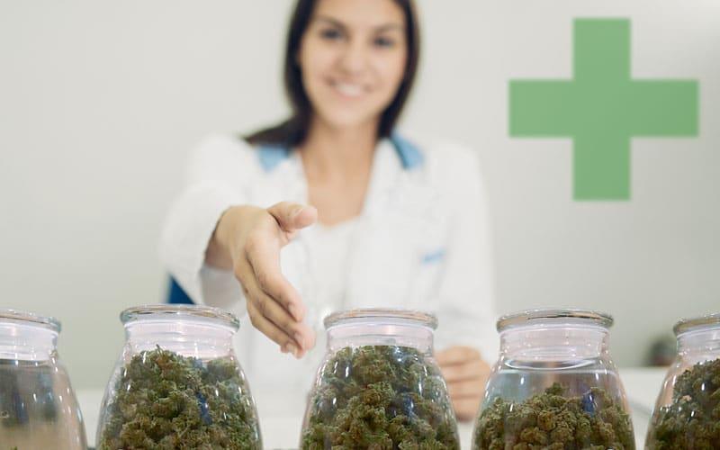 Member Blog: Hiring New Budtenders – Keep Your Eyes Out For These Red Flags