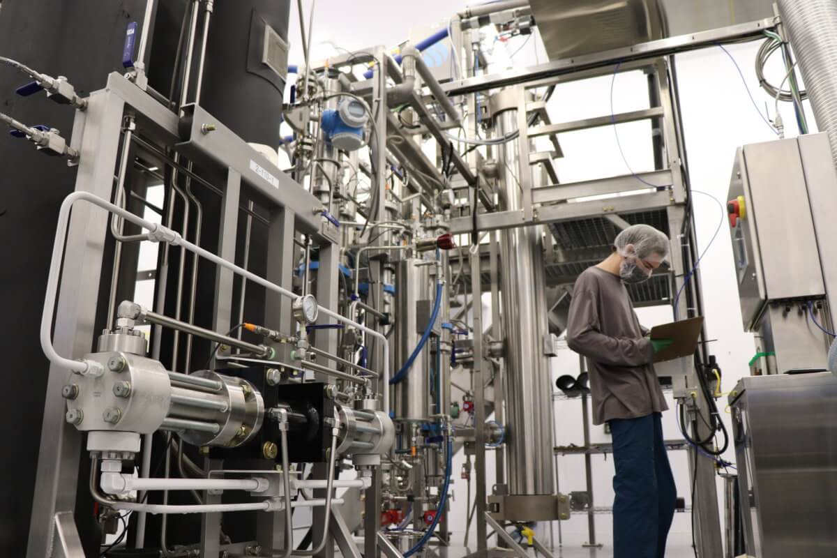 Vitalis Extraction Technology Adds Cosolvent Injection System to Its Premium Fleet of Extraction Solutions